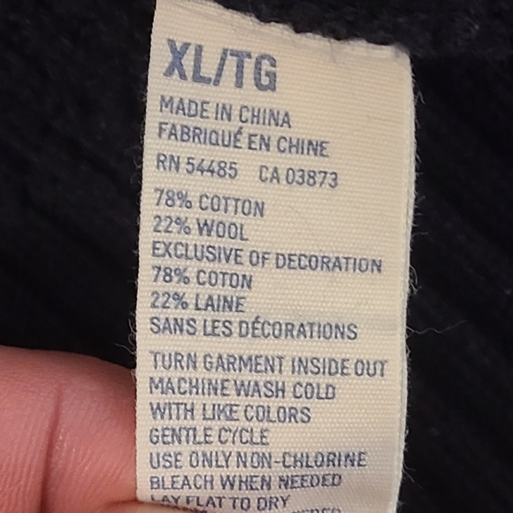 American eagle xl waffle sweater dark navy (almost black) with grey arm strips - Picture 3 of 8